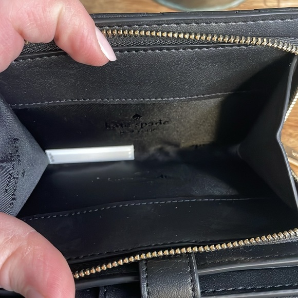 Elegant Quilted Kate Spade Casey Wallet - Picture 6 of 8